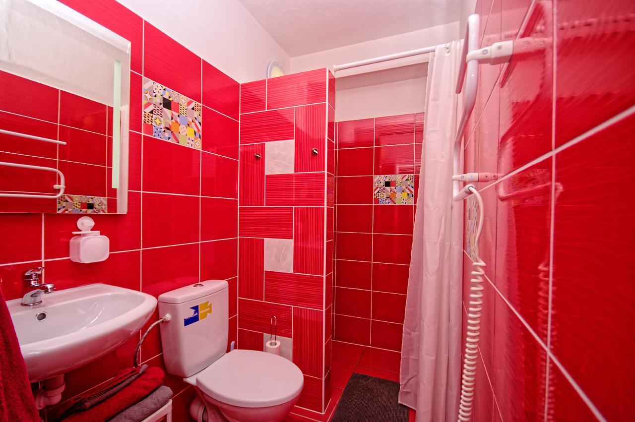Cozy Gardens Apartments In Praga Esterno foto
